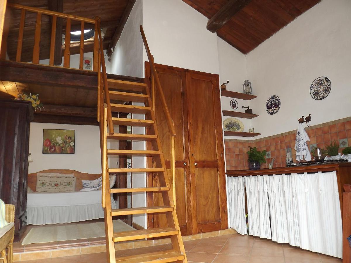 Sa Ruscitta Bed & Breakfast Sant'Antioco Exterior photo