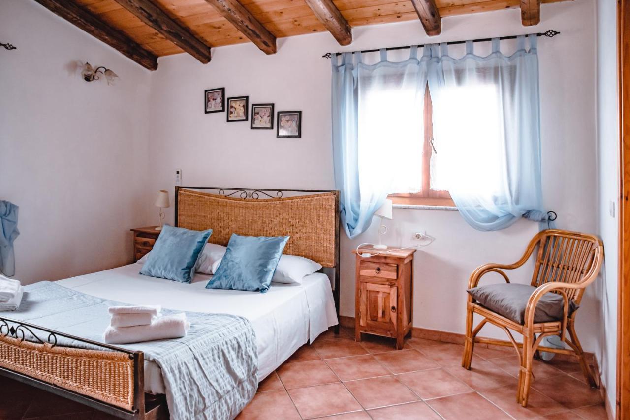 Sa Ruscitta Bed & Breakfast Sant'Antioco Exterior photo