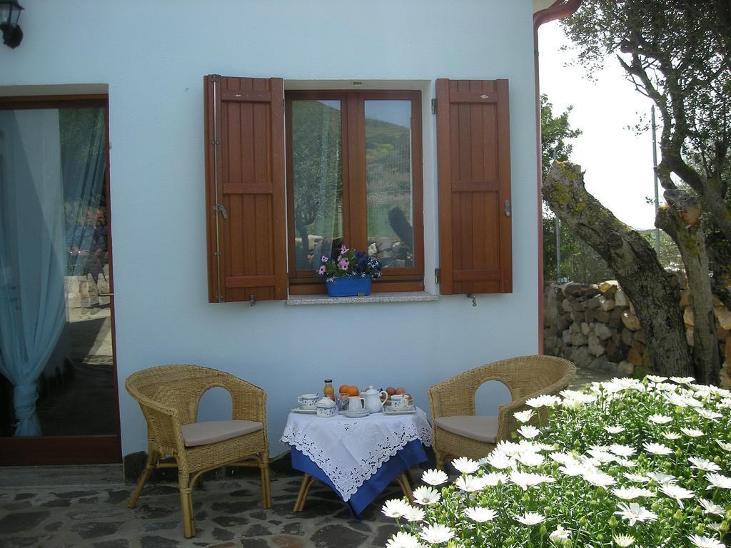 Sa Ruscitta Bed & Breakfast Sant'Antioco Exterior photo