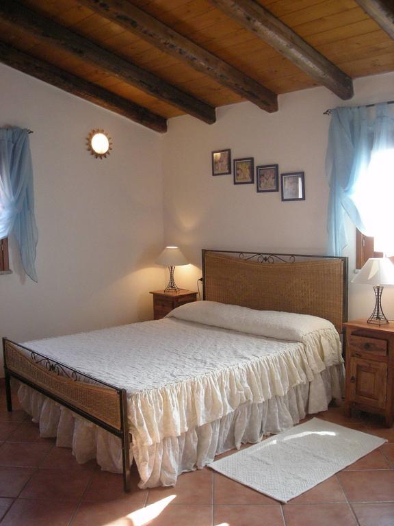 Sa Ruscitta Bed & Breakfast Sant'Antioco Exterior photo